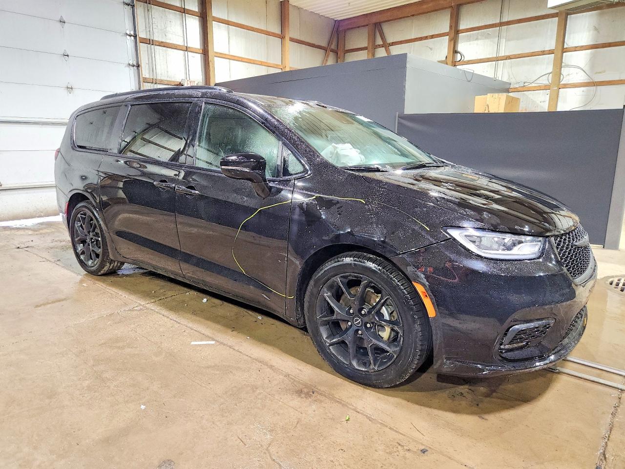 Chrysler Pacifica Limited