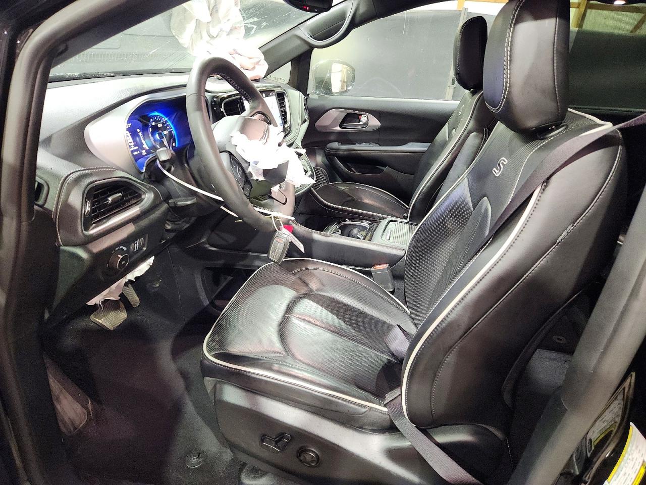 Chrysler Pacifica Limited
