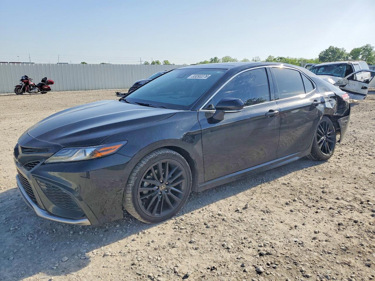 Salvage Toyota Camry Image
