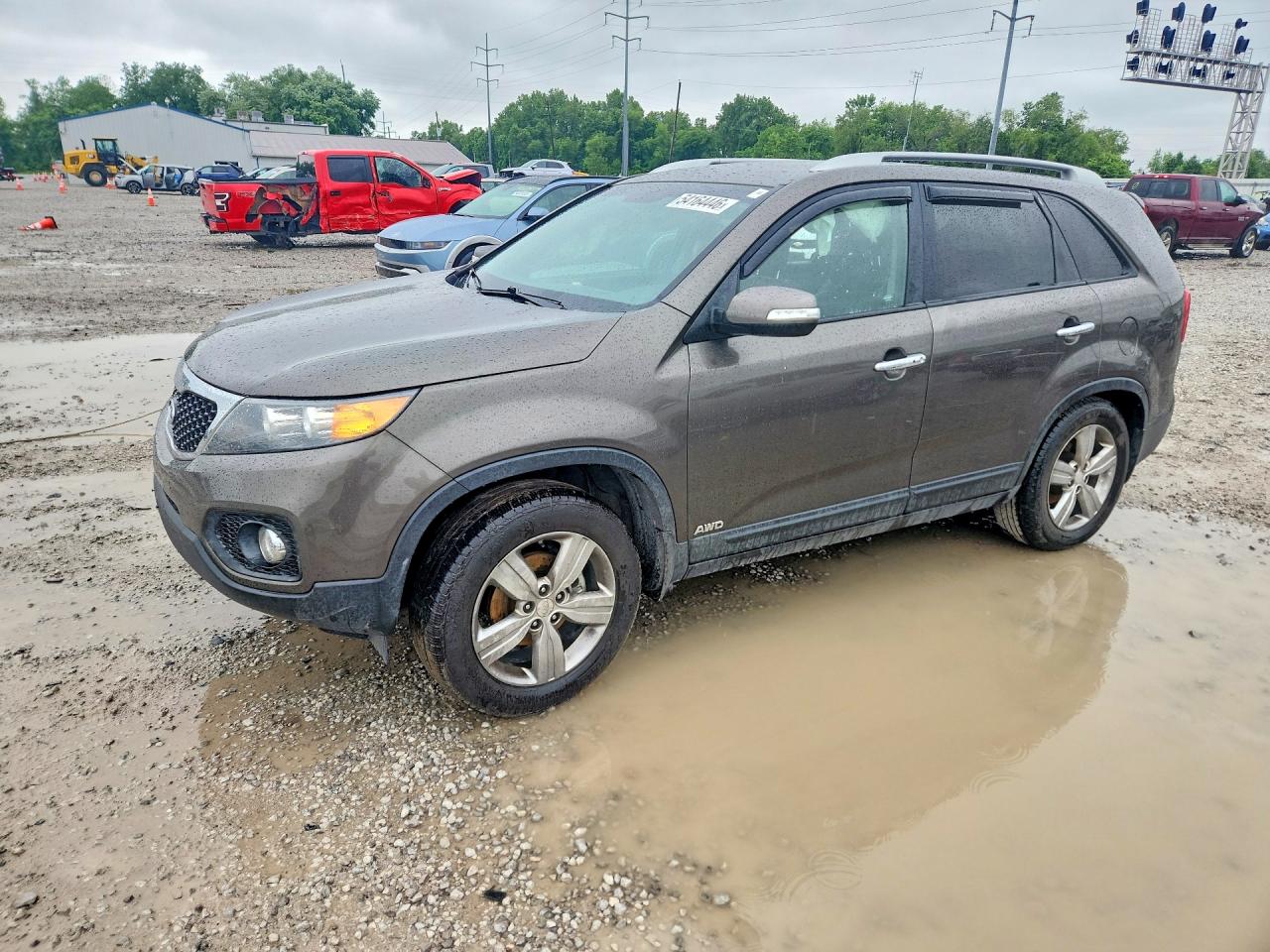Salvage Kia Sorento Image