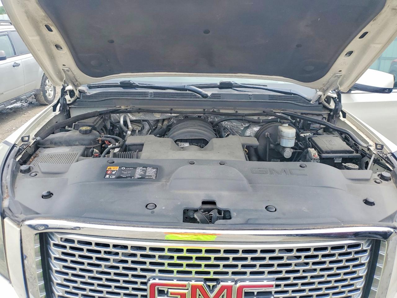 GMC Yukon Denali