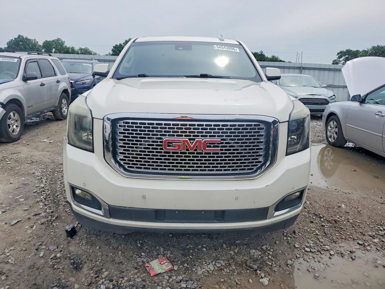 GMC Yukon Denali