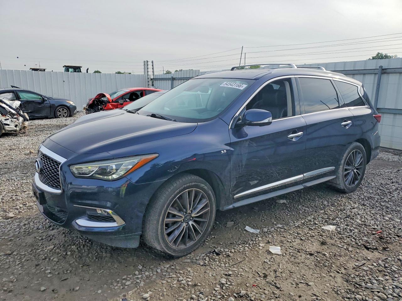 Salvage INFINITI Qx Image