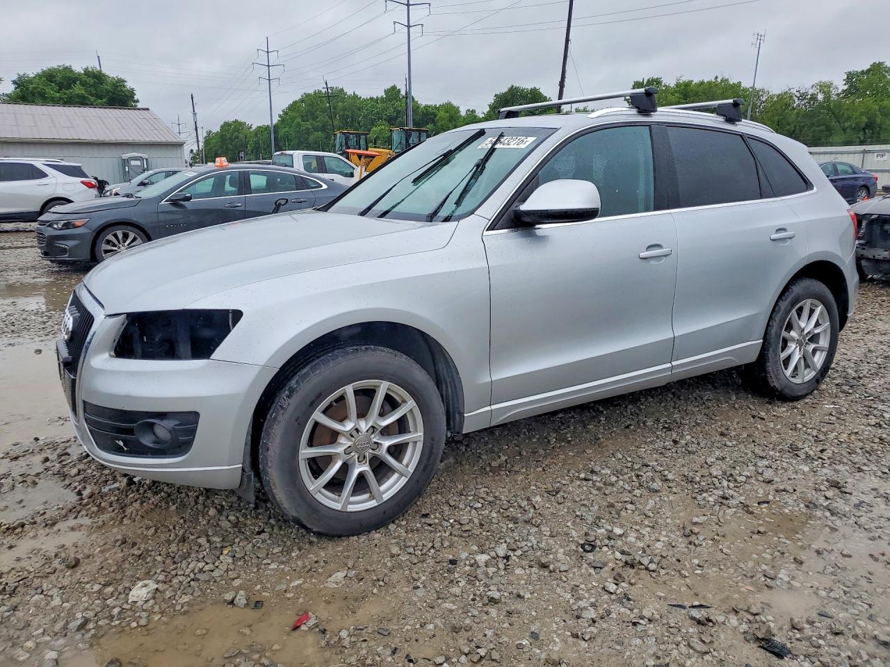 Salvage Audi Q5 Image