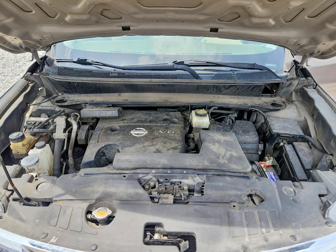 Nissan Pathfinder S