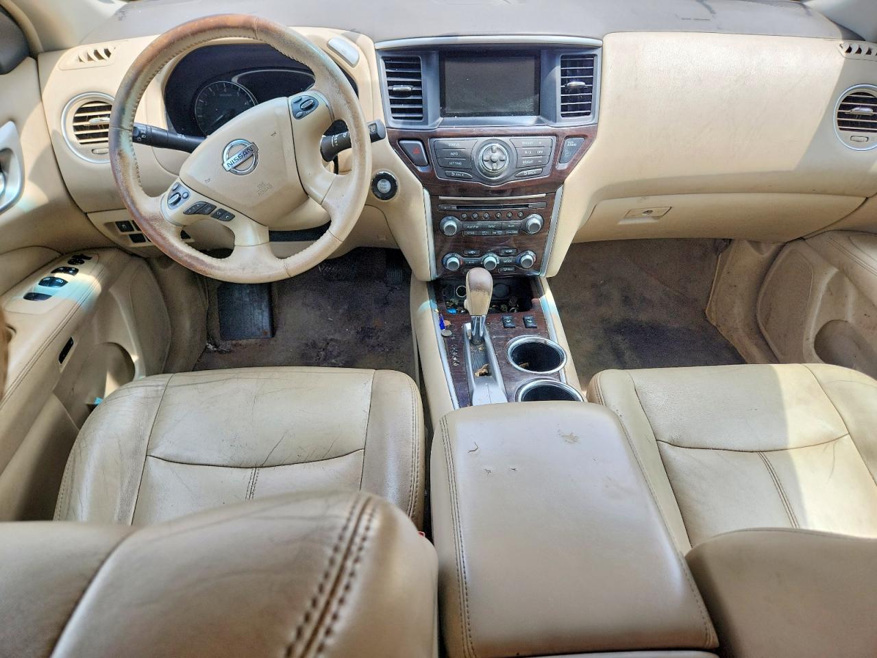 Nissan Pathfinder S