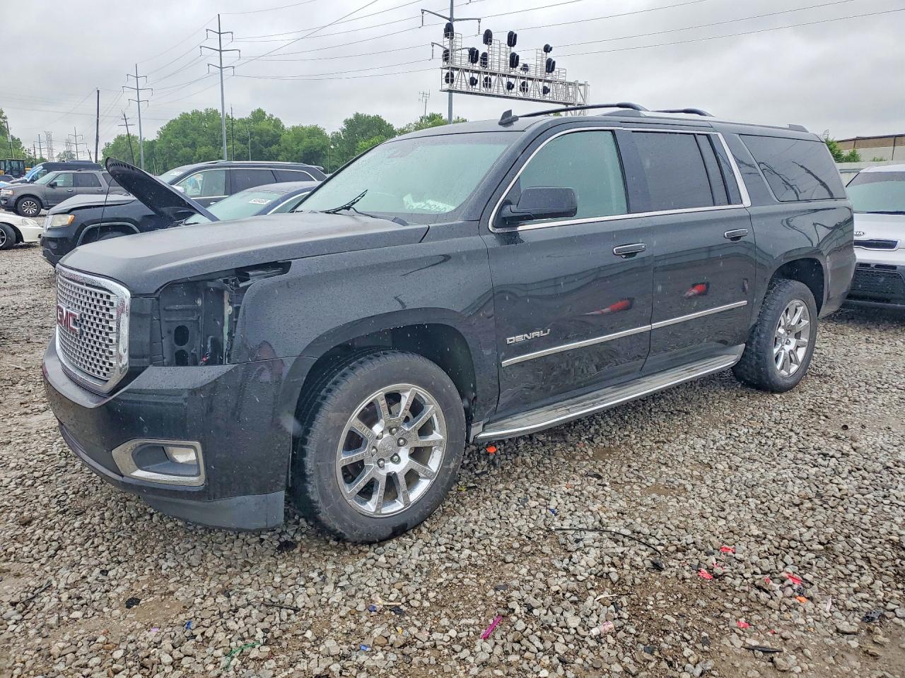 Salvage GMC Yukon Image