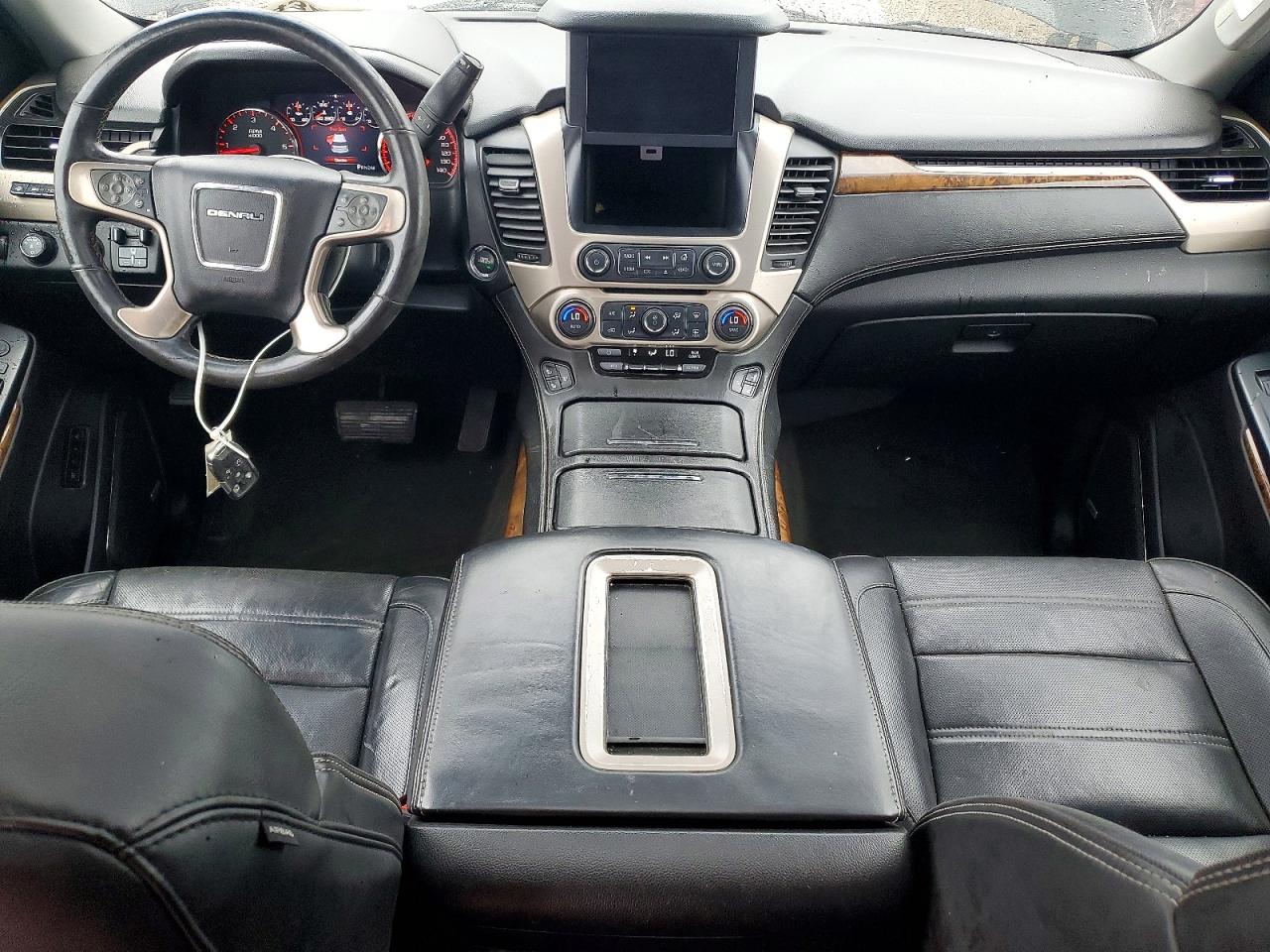 GMC Yukon Denali