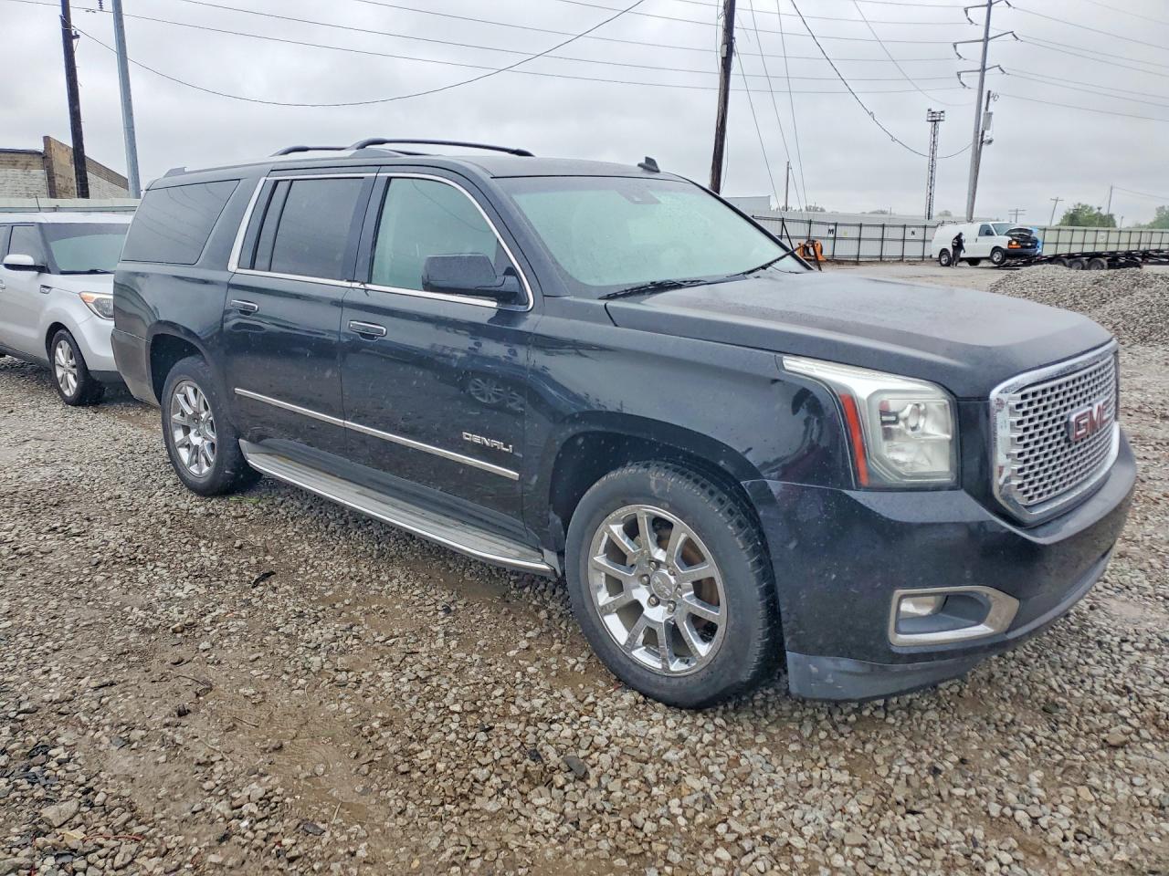 GMC Yukon Denali