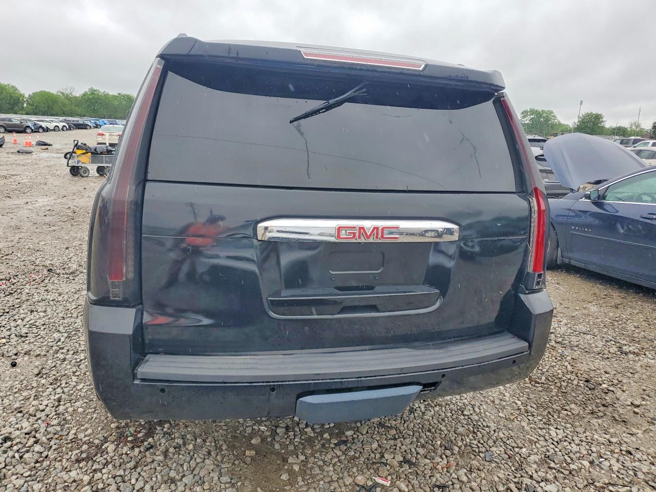 GMC Yukon Denali