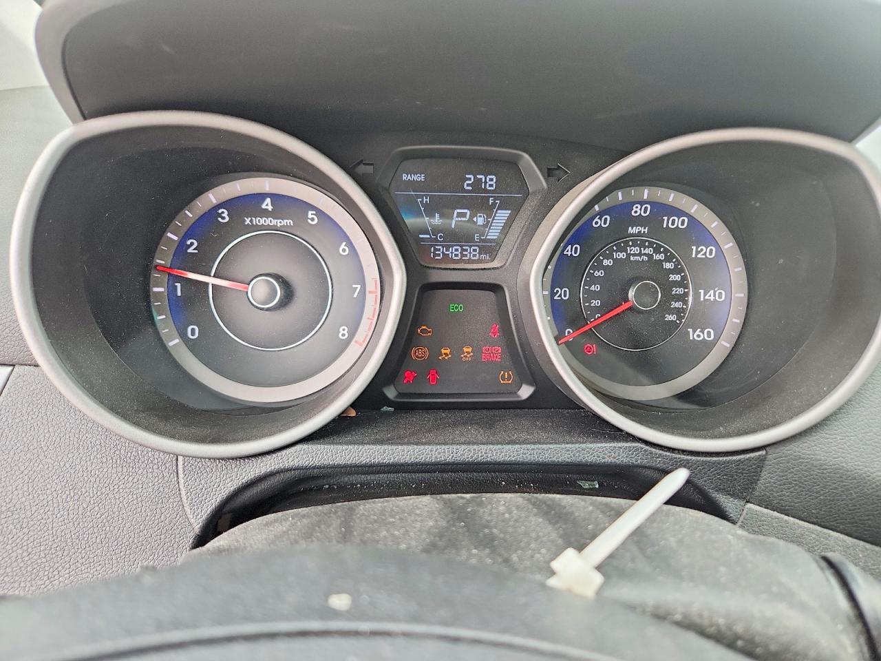 Hyundai ELANTRA Value Edition