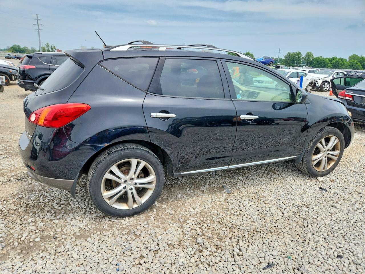 Nissan Murano S