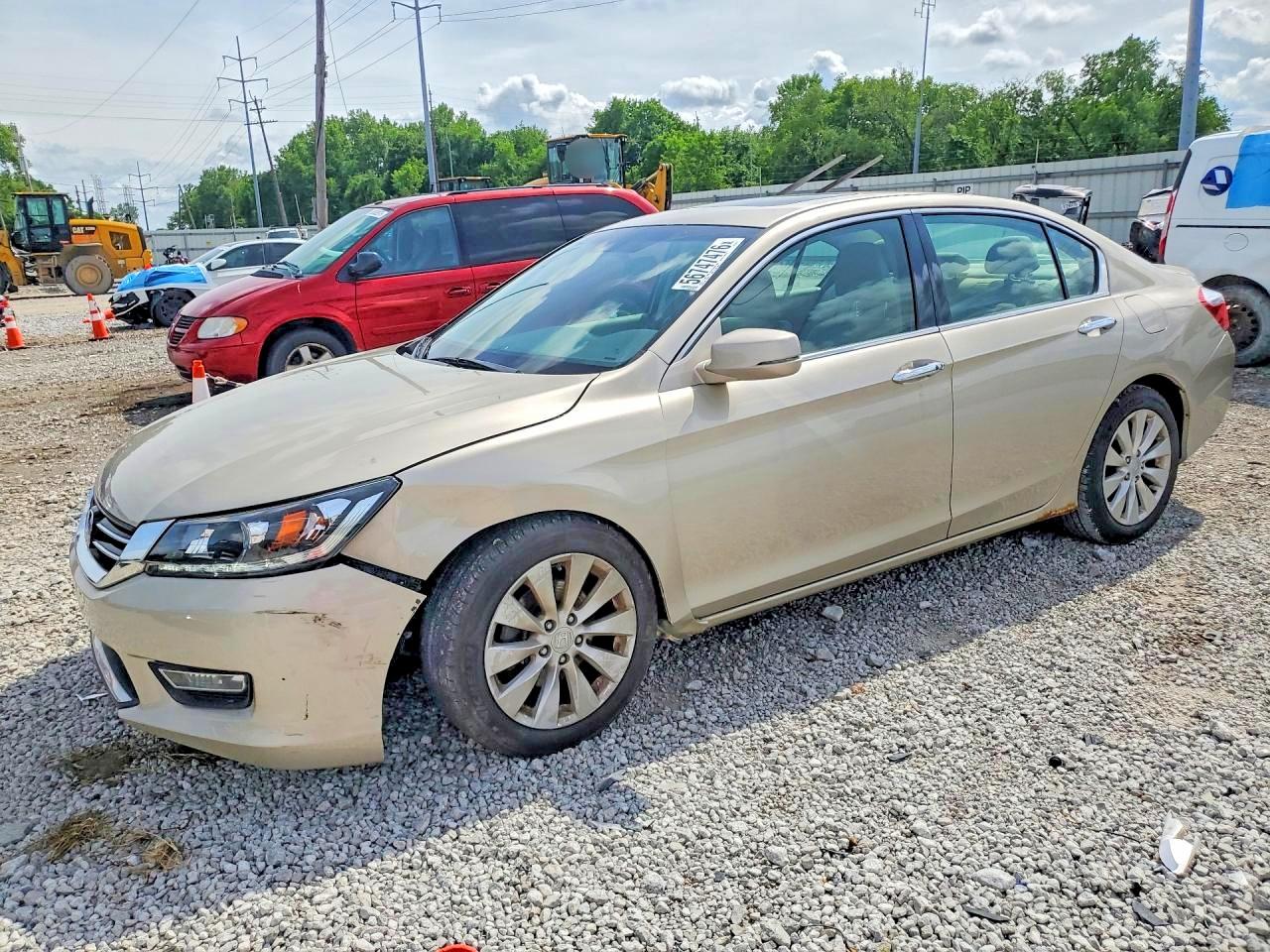 Salvage Honda Accord Image