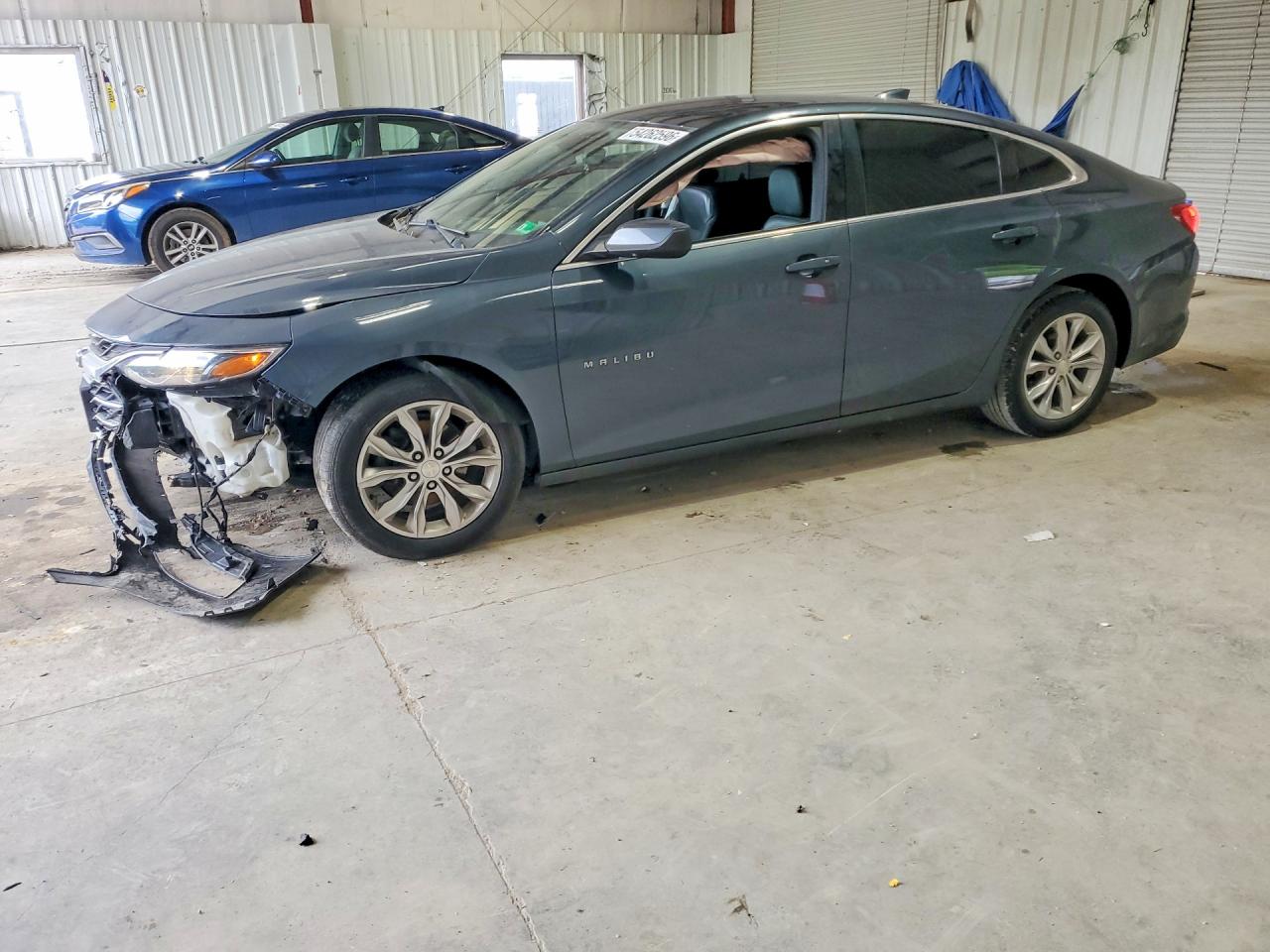 Salvage Chevrolet Malibu Image