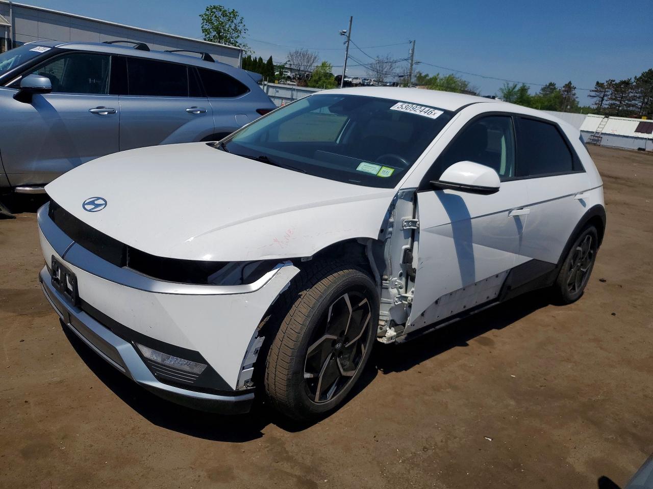 Salvage Hyundai Ioniq Image