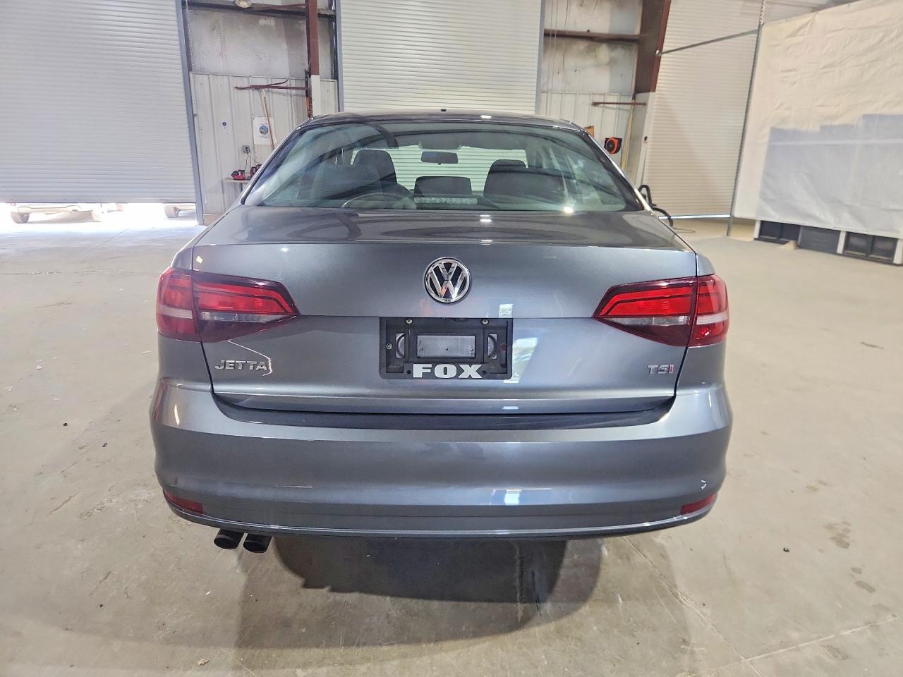 Volkswagen Jetta S