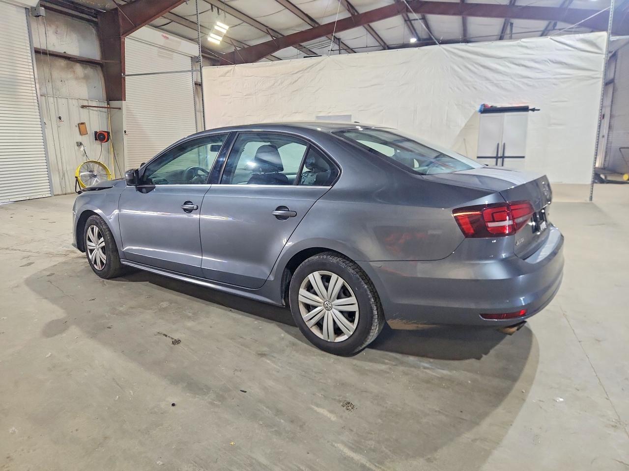 Volkswagen Jetta S