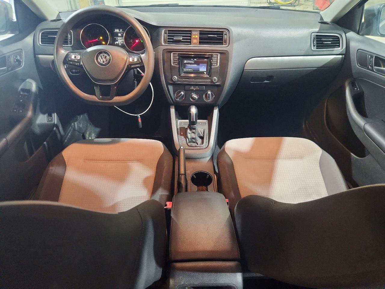 Volkswagen Jetta S