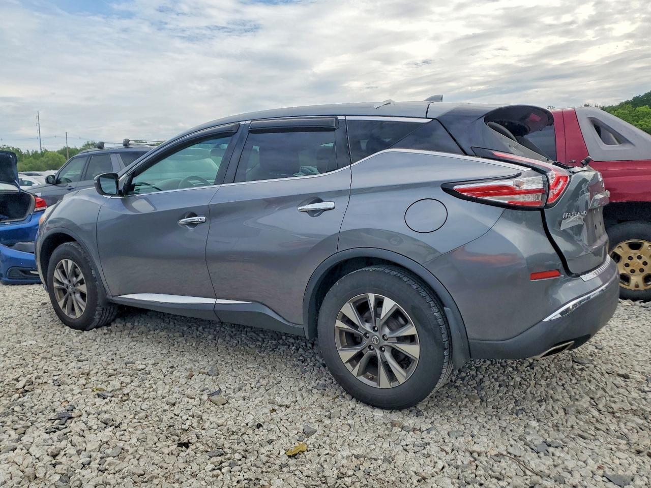 Nissan Murano S