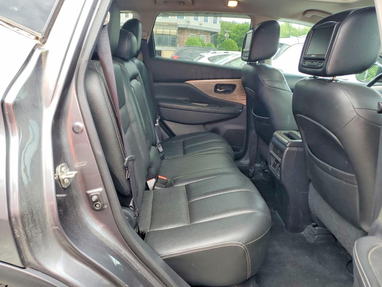Nissan Murano S