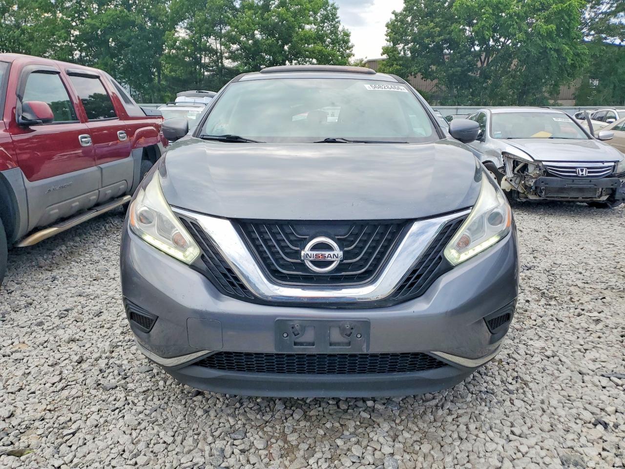 Nissan Murano S