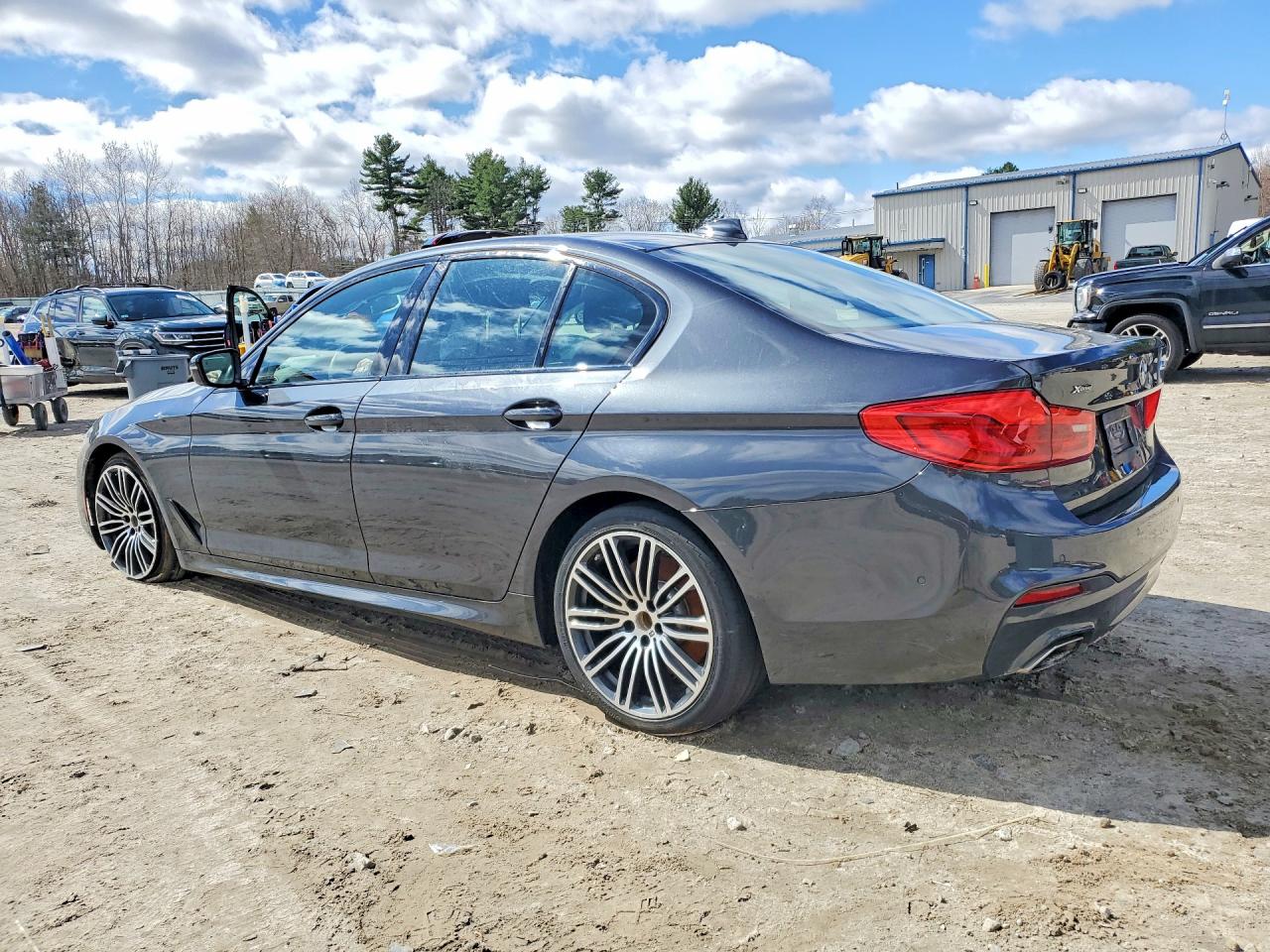 BMW 5 Series Xi