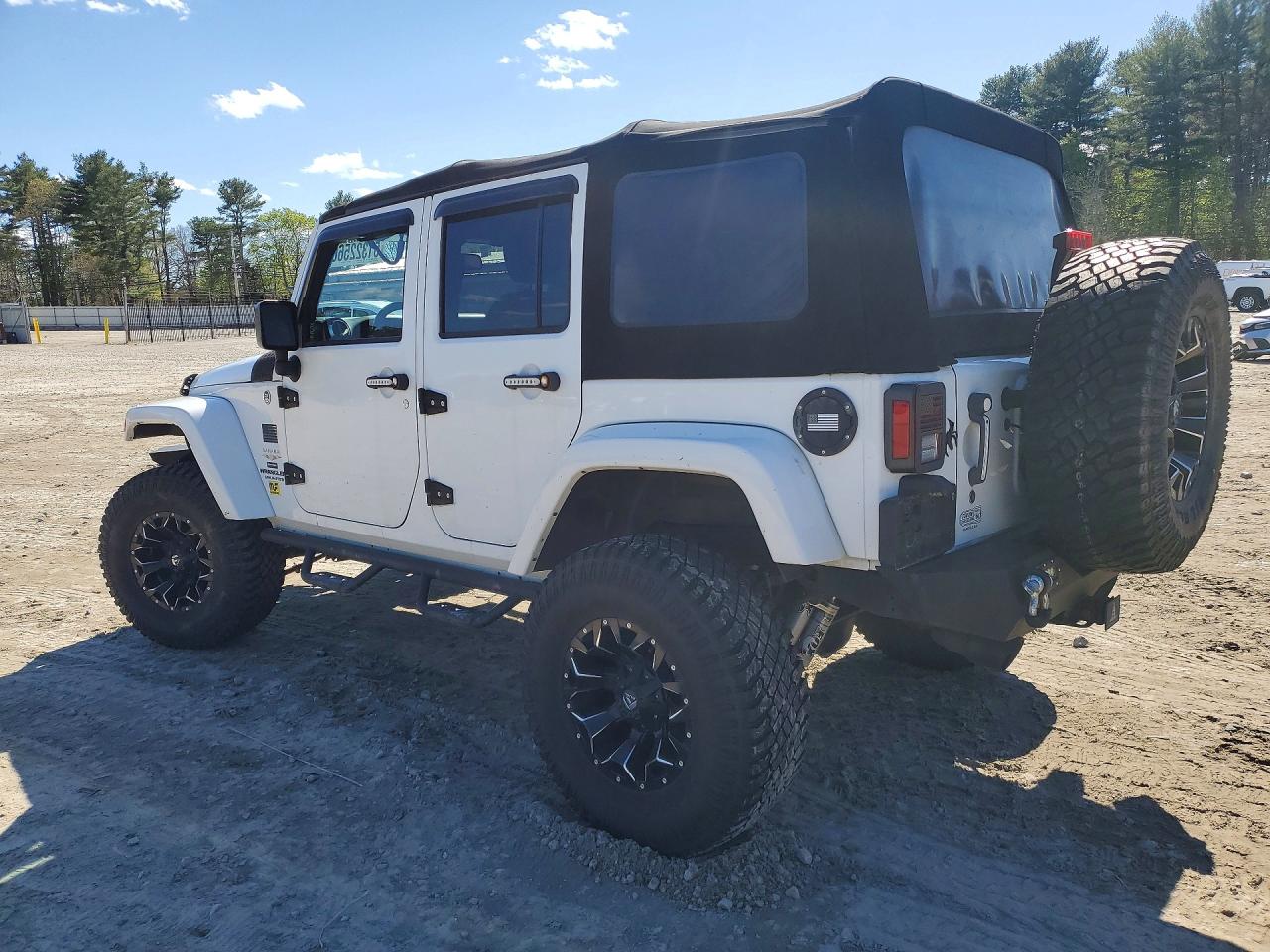 Jeep Wrangler Sahara
