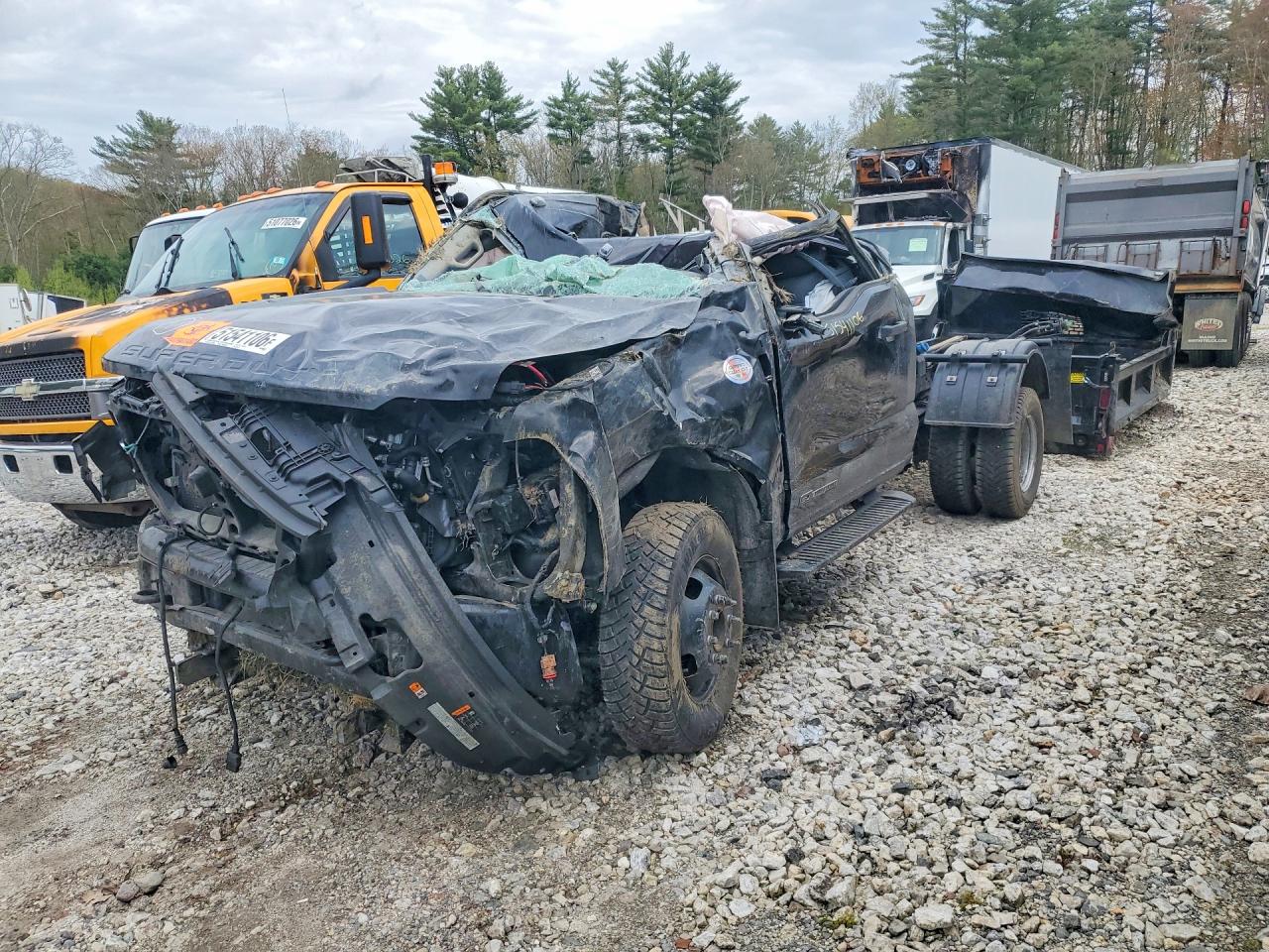 Salvage Ford F-350 Image