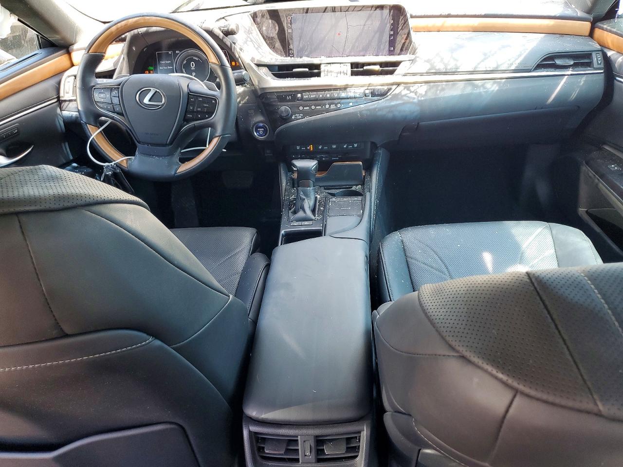 Lexus Es 300h Luxury