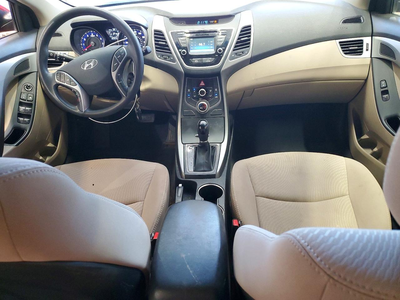 Hyundai ELANTRA Se