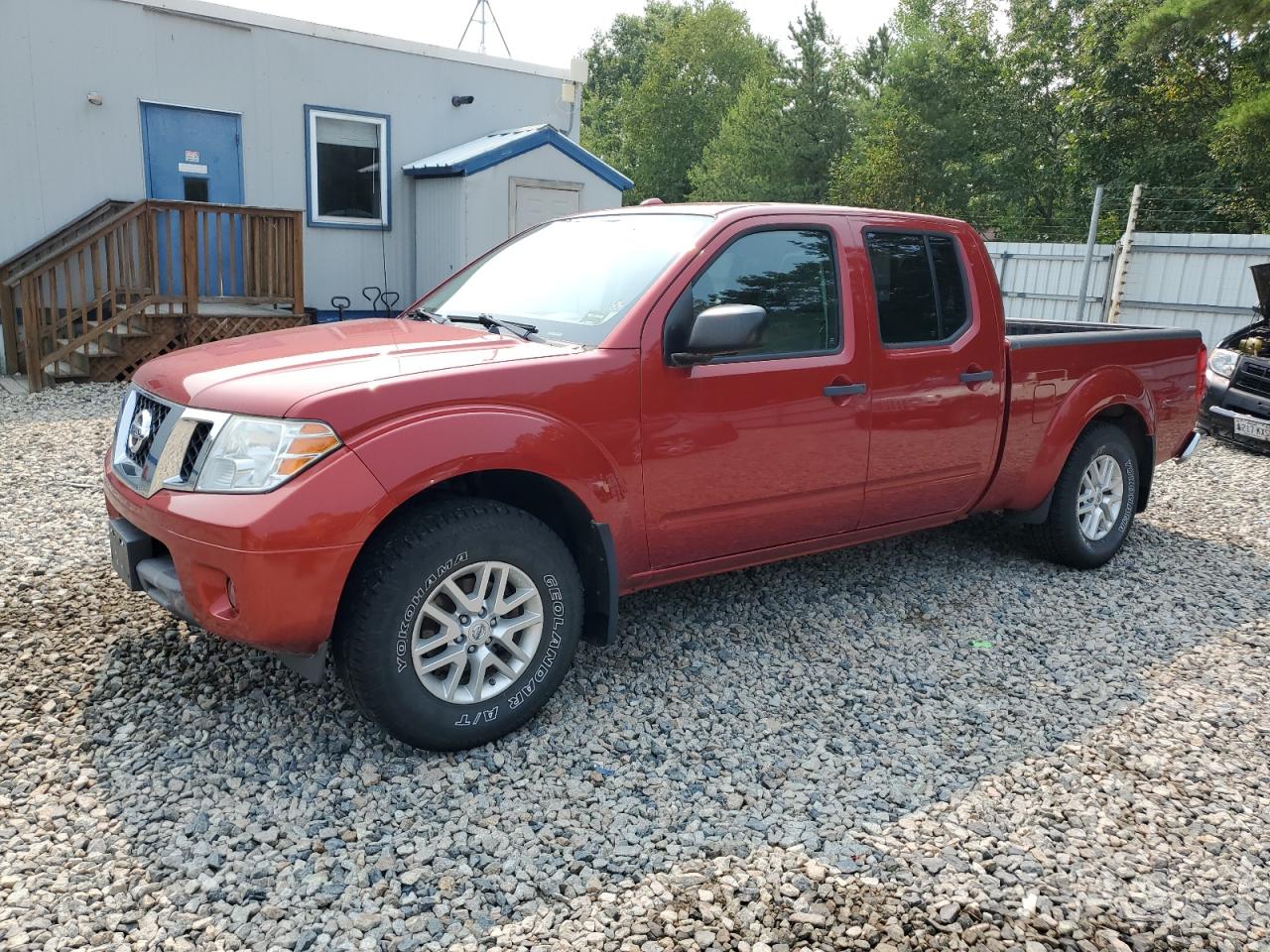 Salvage Nissan Frontier Image