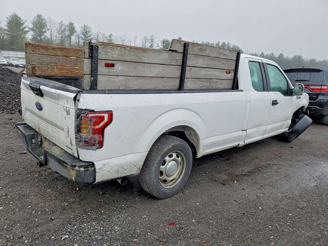 Ford F-150 Super Cab