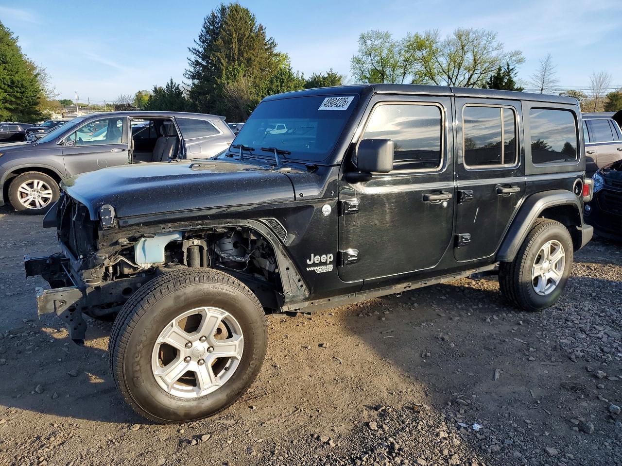 Salvage Jeep Wrangler Image