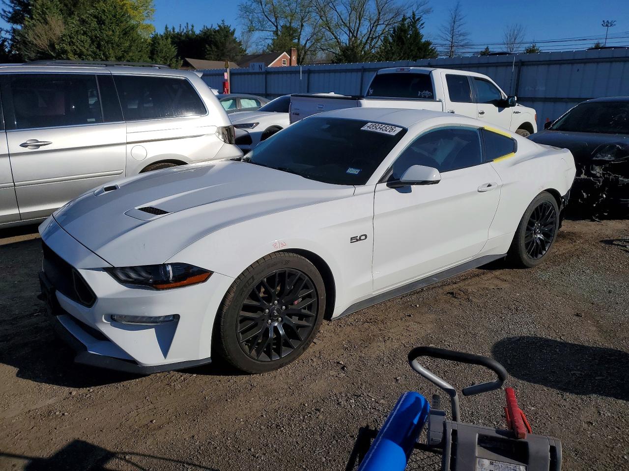 Salvage Ford Mustang Image