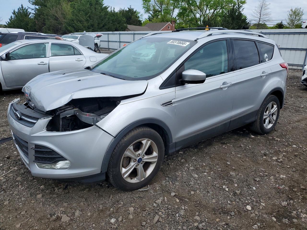 Salvage Ford Escape Image