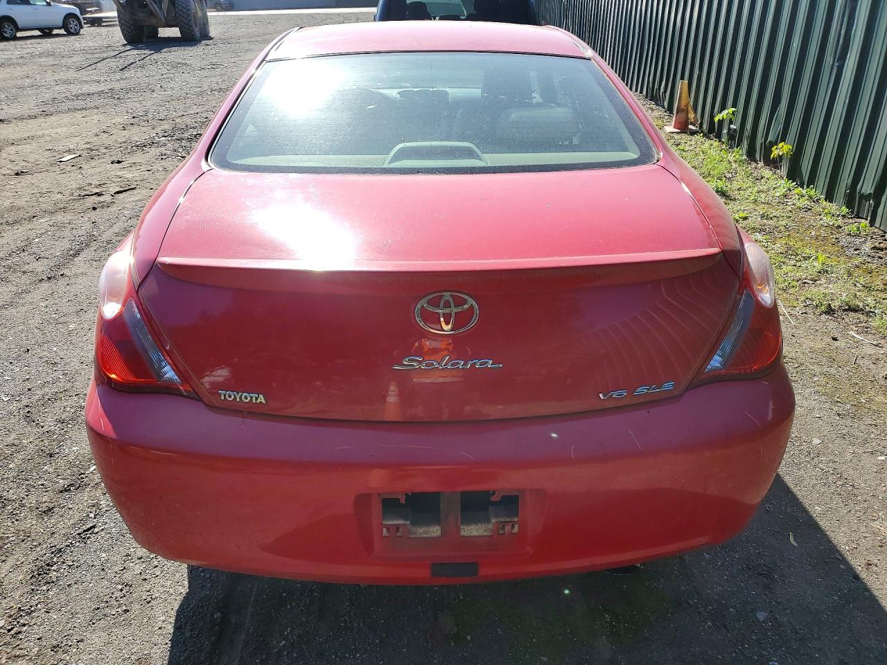 Toyota Camry Sle V6