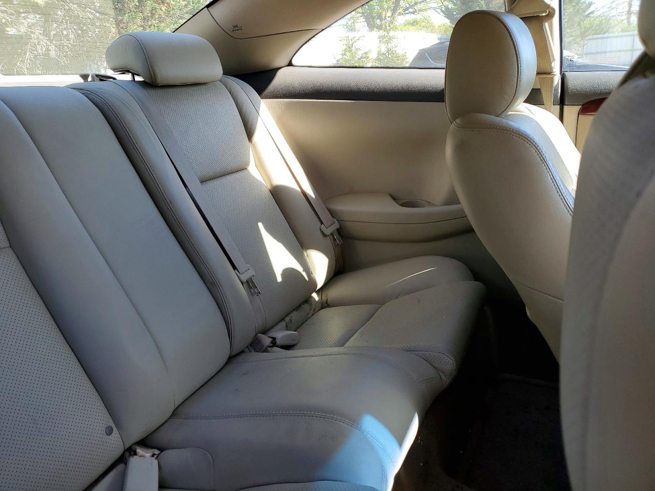 Toyota Camry Sle V6
