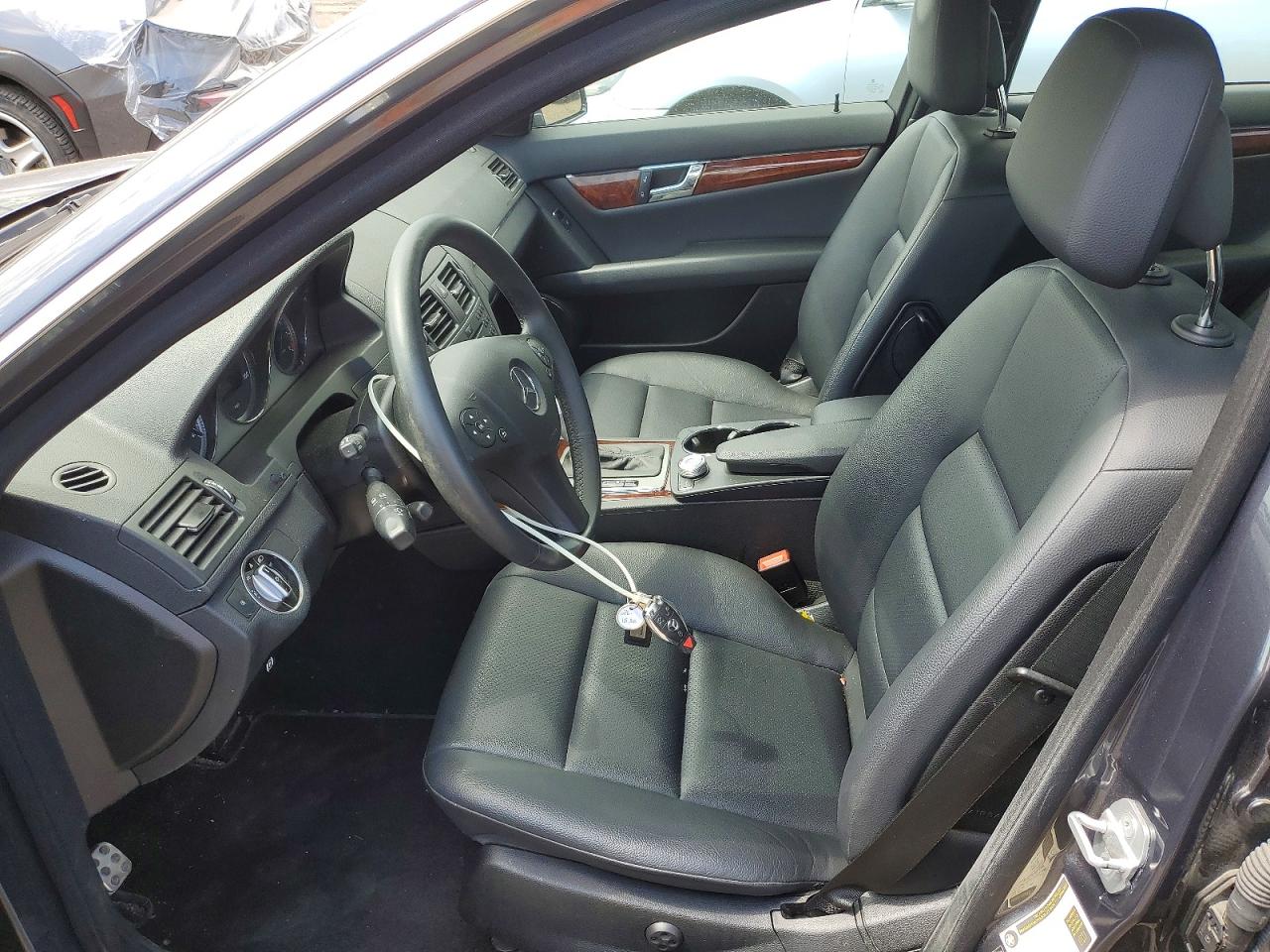 Mercedes-Benz C-Class 300 4matic