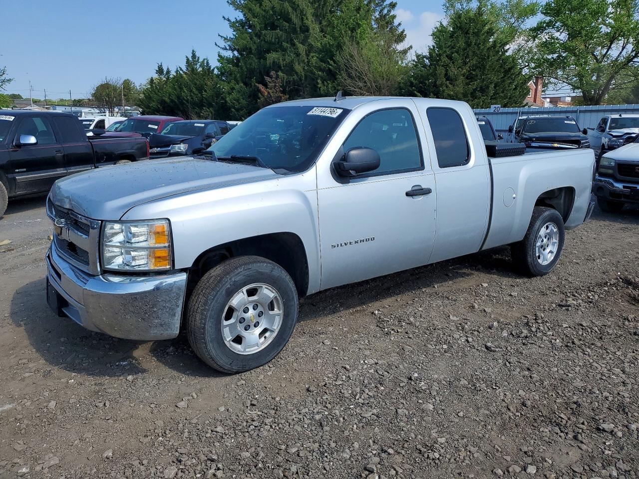 Salvage Chevrolet Silverado Image