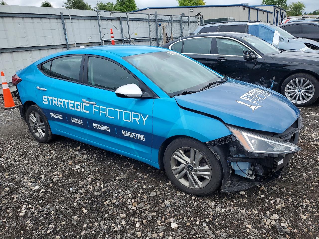 Hyundai ELANTRA Sel