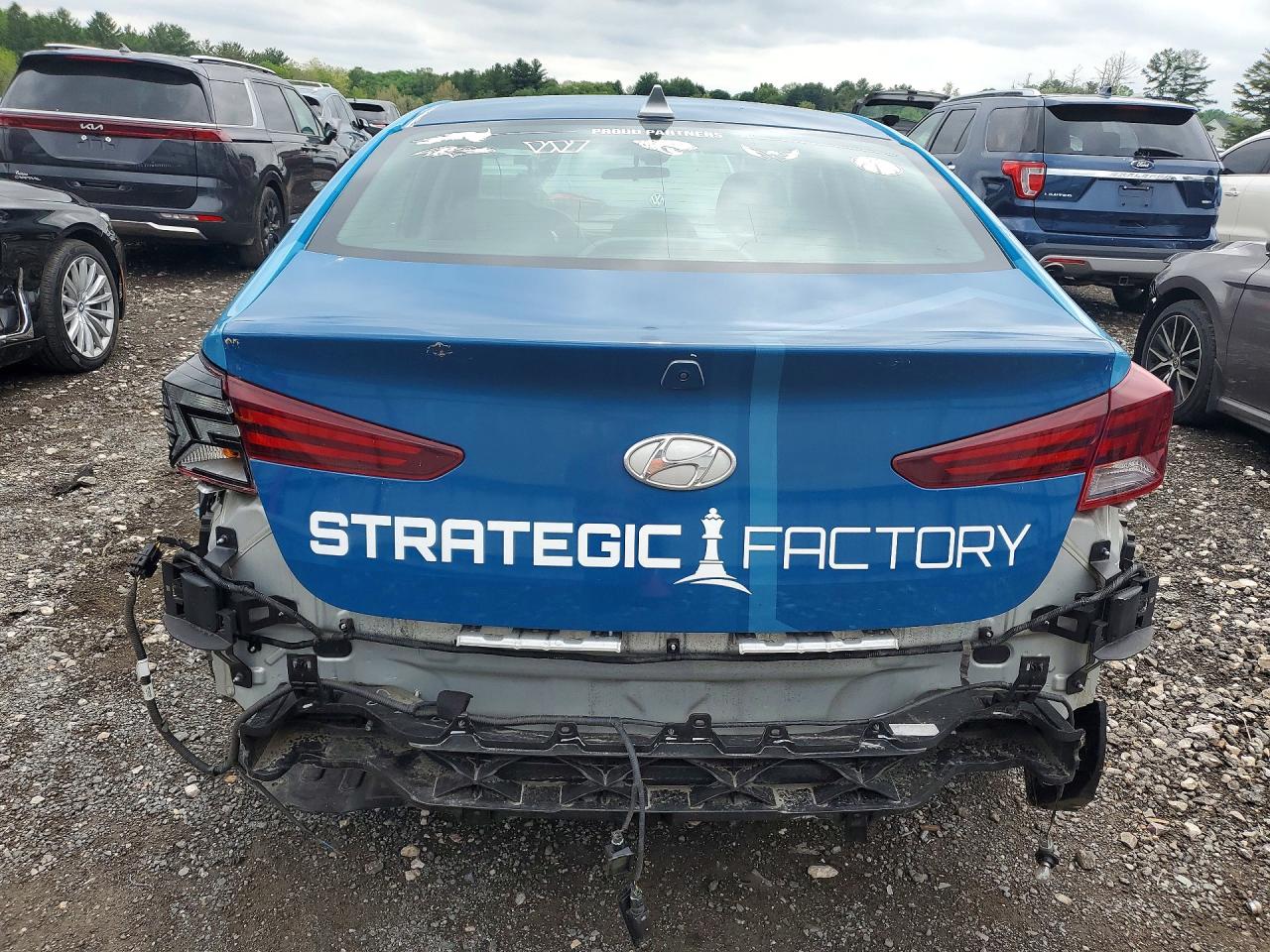 Hyundai ELANTRA Sel