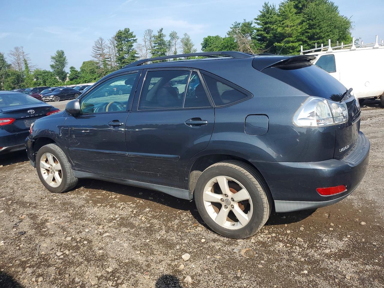 Lexus RX Base