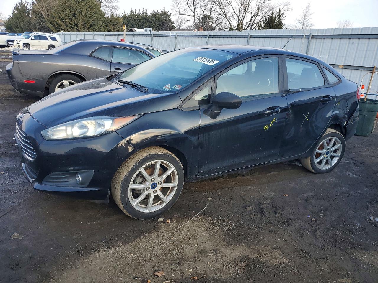Salvage Ford Fiesta Image