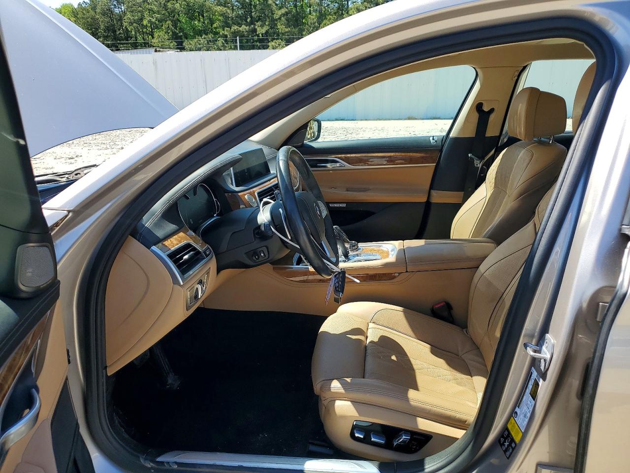 BMW 7 Series Xi