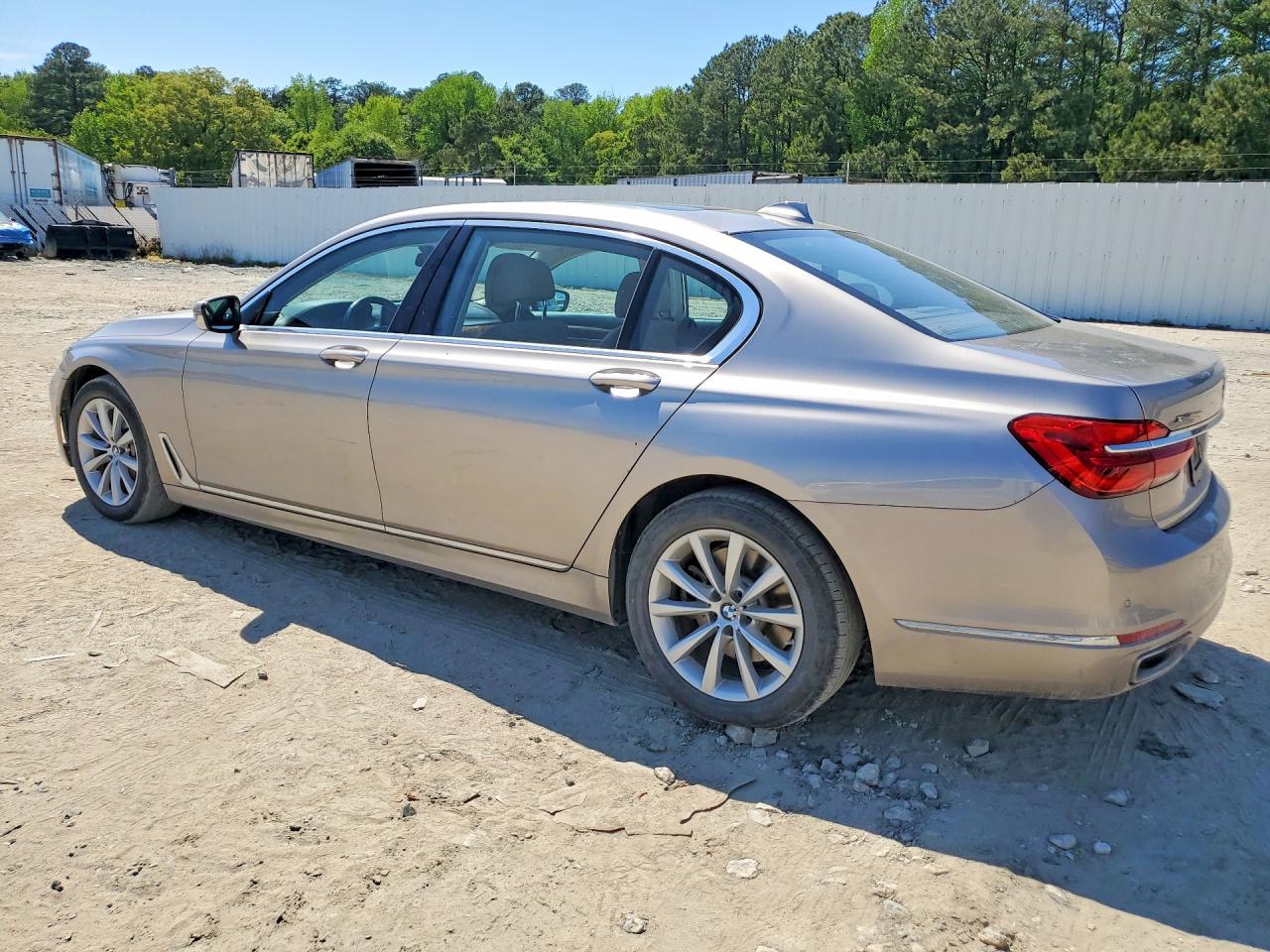 BMW 7 Series Xi