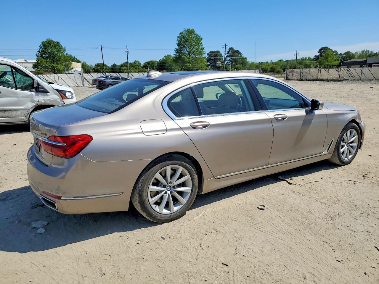 BMW 7 Series Xi