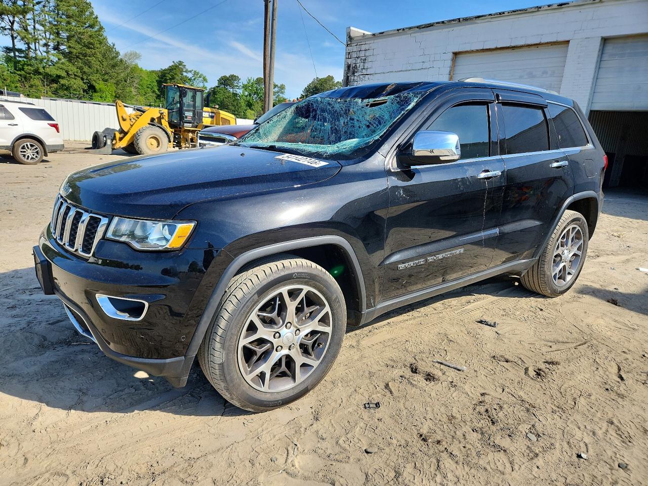 Salvage Jeep Cherokee Image