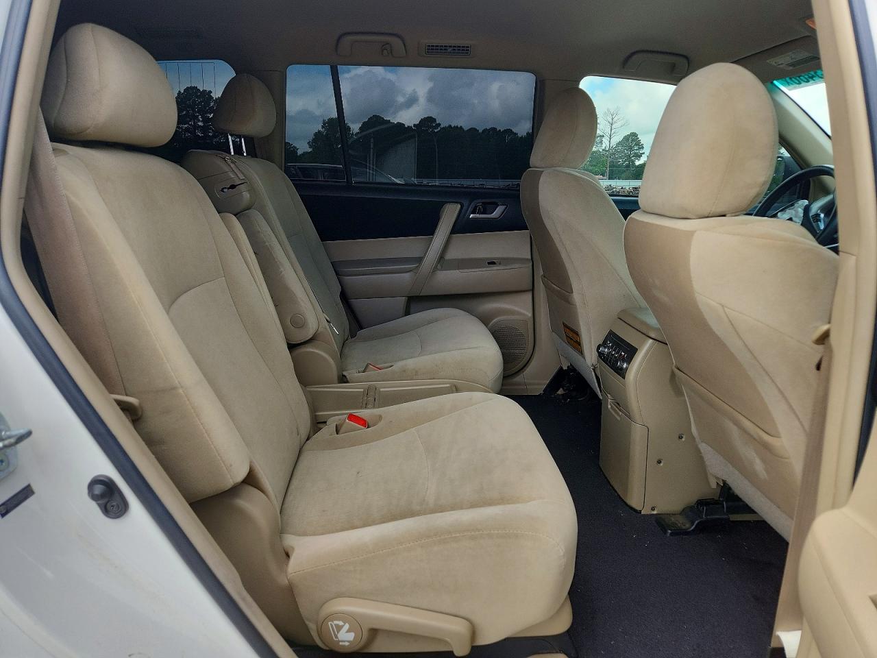 Toyota Highlander Base