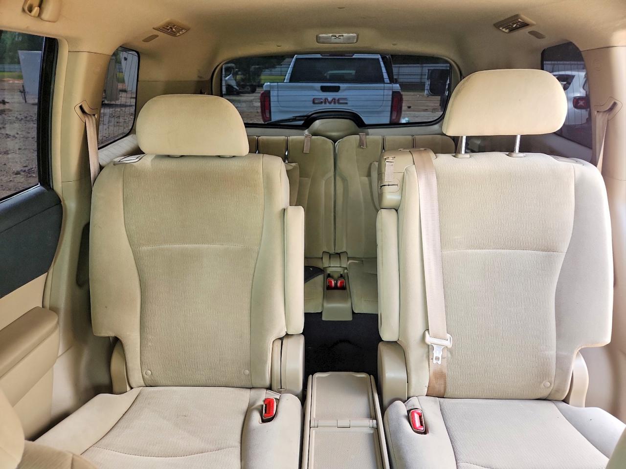 Toyota Highlander Base
