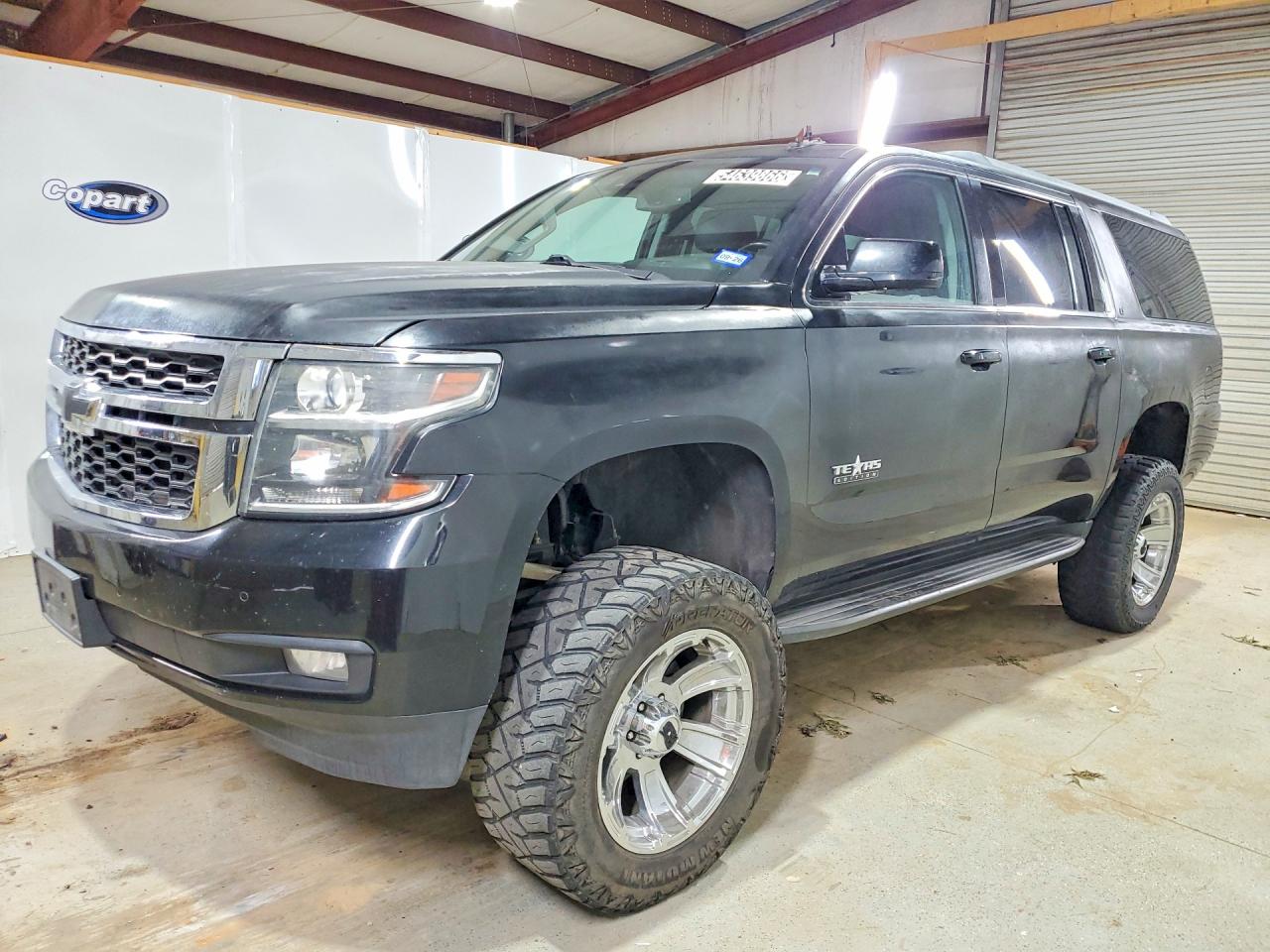 Salvage Chevrolet Suburban Image
